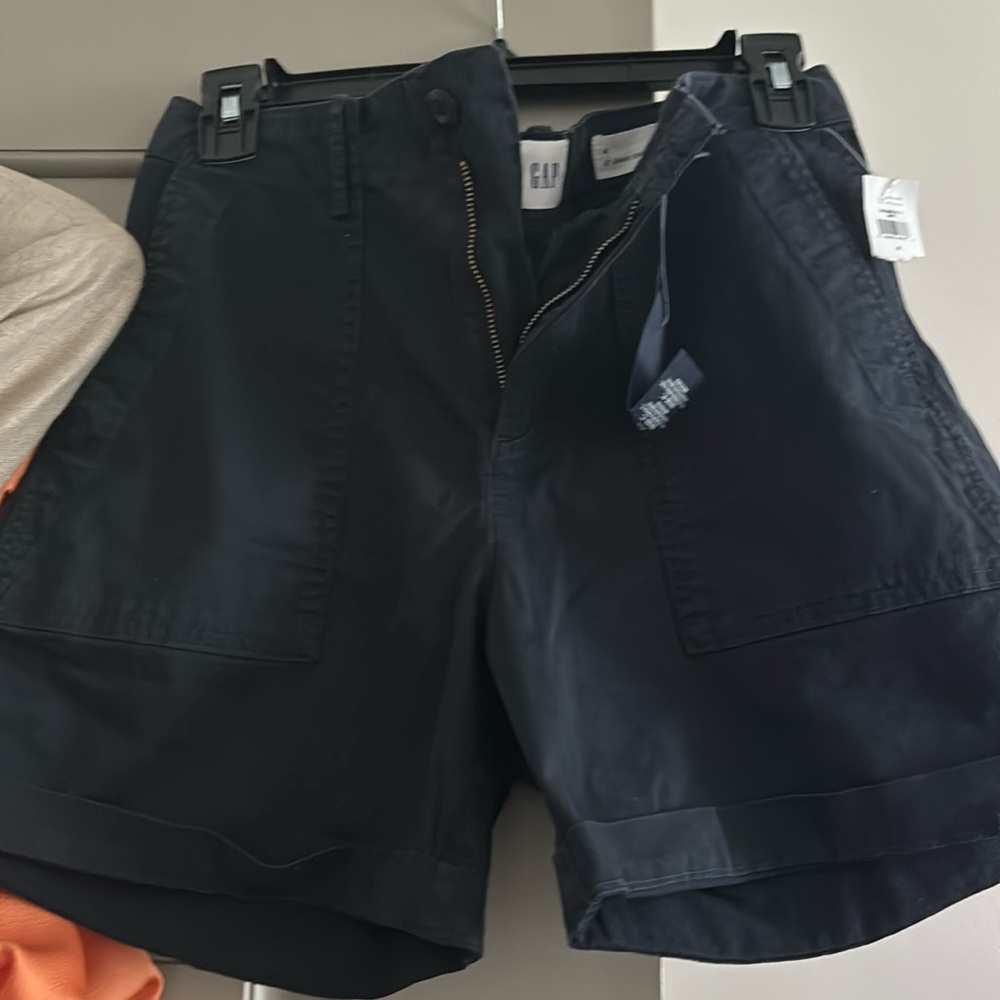 Gap shorts